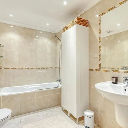 7 Boa Nova - Immaculately Presented Townhouse Dom wakacyjny Ferragudo (Faro)