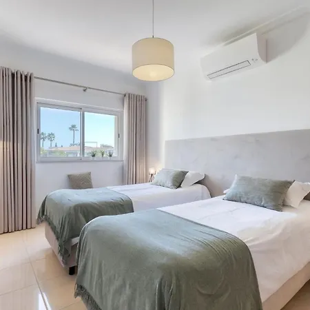 7 Boa Nova - Immaculately Presented Townhouse Dom wakacyjny Ferragudo (Faro)