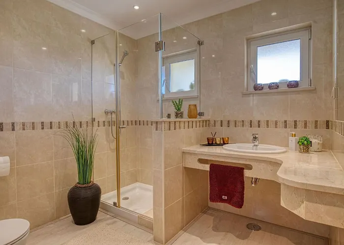 7 Boa Nova - Immaculately Presented Townhouse Nyaraló *