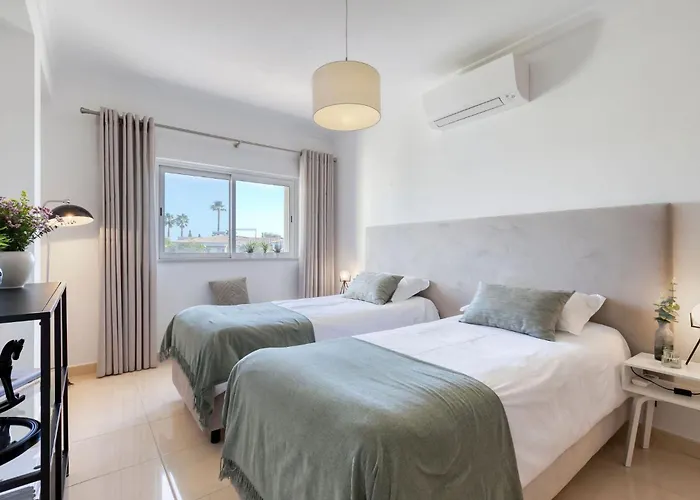 7 Boa Nova - Immaculately Presented Townhouse Vakantiehuis Ferragudo (Faro)