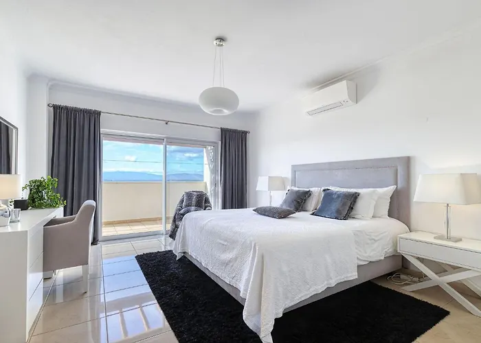 7 Boa Nova - Immaculately Presented Townhouse Vakantiehuis Ferragudo (Faro)